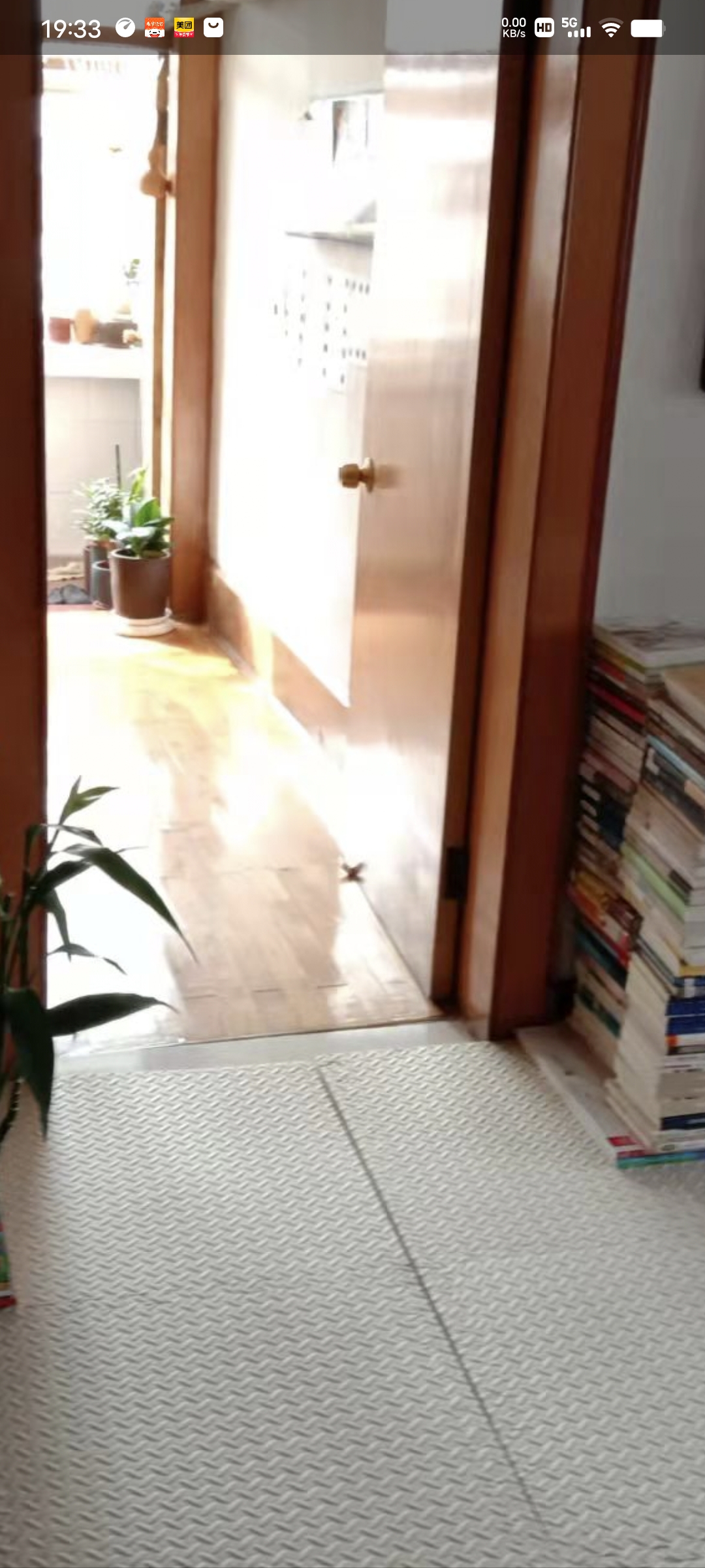 居家自住好房出售！3室2厅1卫98万元96m2普通装修。
