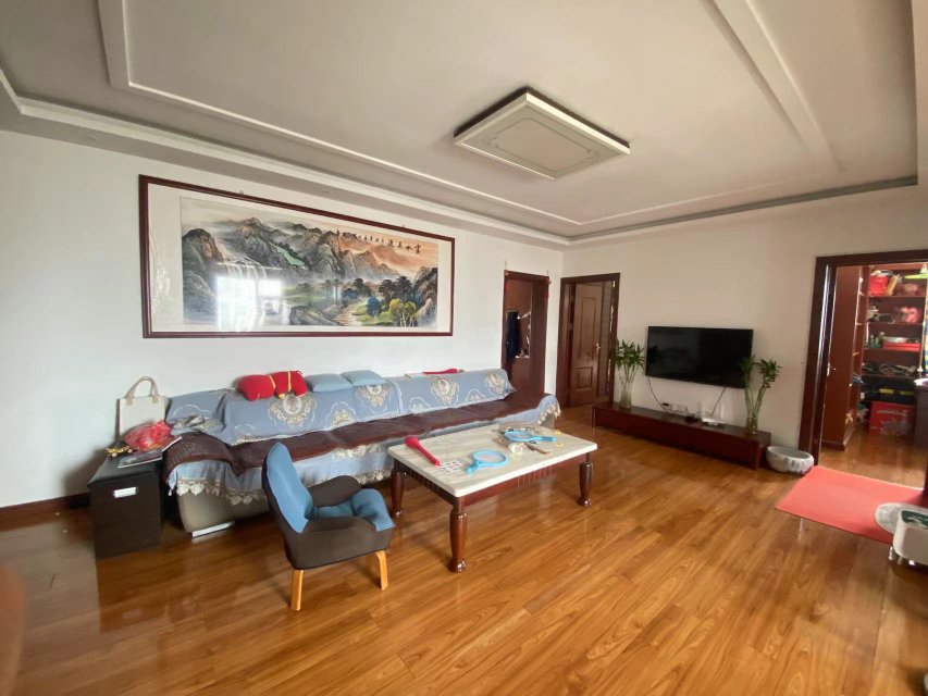 海上明月！3室2厅1卫126m2全明户型，朝向采光好。
