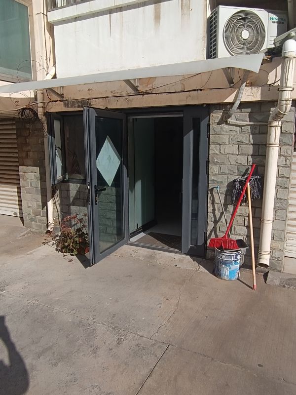 滕阳丽都车库出租