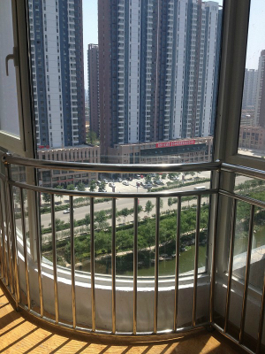 碧水云天中央城，城市的中心地带