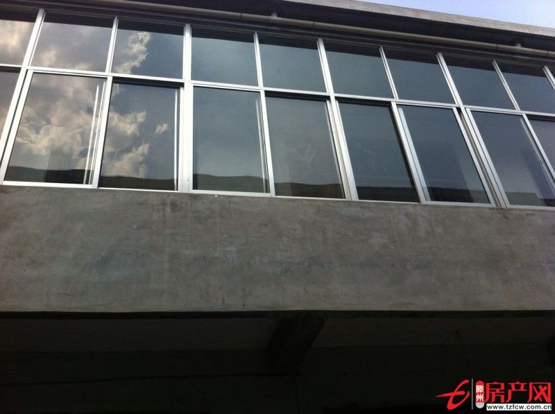 东环路，?；ㄔ罚按竺泶?，八间两厅整体独院出租