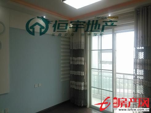 凤凰苑精装修复式好房，，这么低的价格，你还在犹豫吗