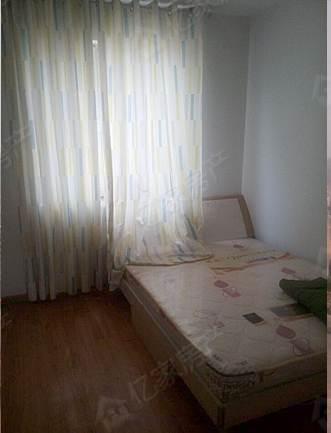 七彩阳光，全套家具家电，拎包入住