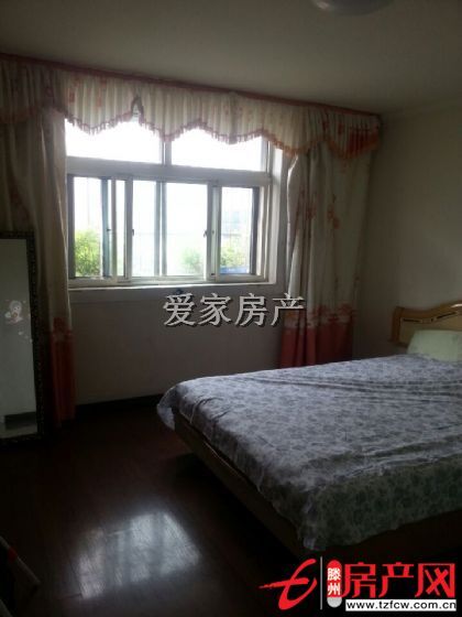 急售位置极好的市中心繁华地段学区房