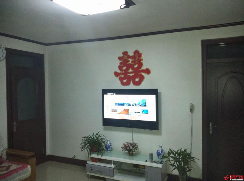 春秋阁学区房一楼，紧邻实小