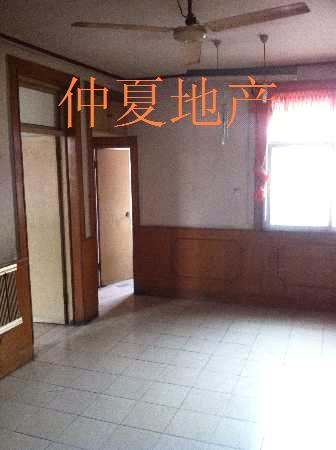 东寺院落户新实小有供暖四楼满五年可贷