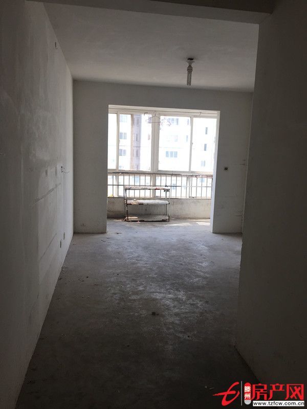 紧靠妇保院新院，是仓储居住的好去处