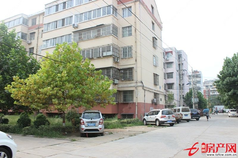 诚信花园，经典多层，东户，可贷款