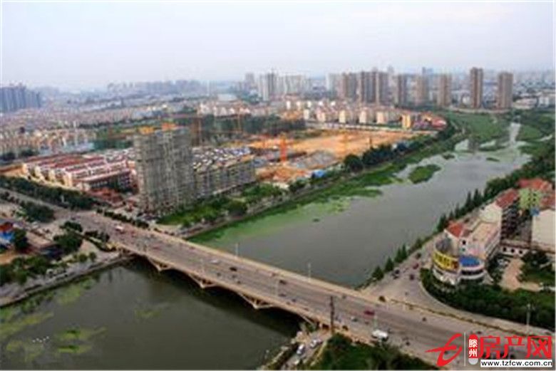 金河湾，沿河北岸，学校区域，绑定车位七万五（另算，可贷款