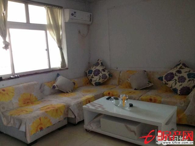 滕州北安居小区，三室一厅，次卧，朝北，女生合租