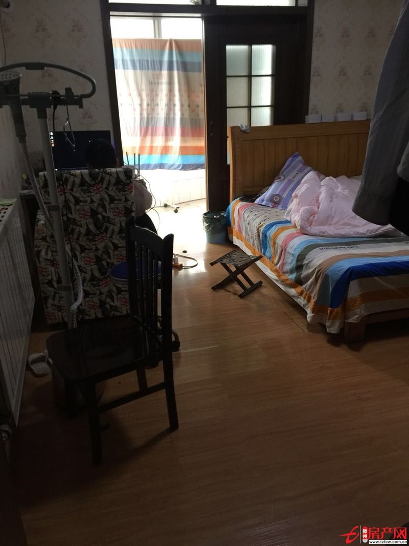 碧桂园小区位置佳交通方便，位于人民医院附近，市中繁华区