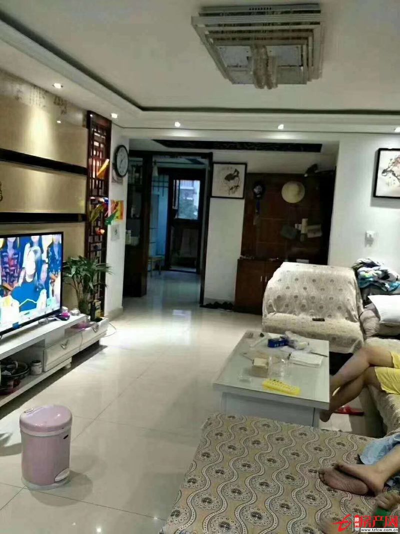 南北通透，户型方正，精装修可贷款！