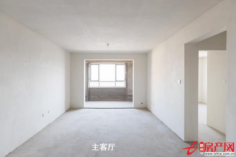 金河湾新房出售，二十五层景观房一百平米，两室两厅
