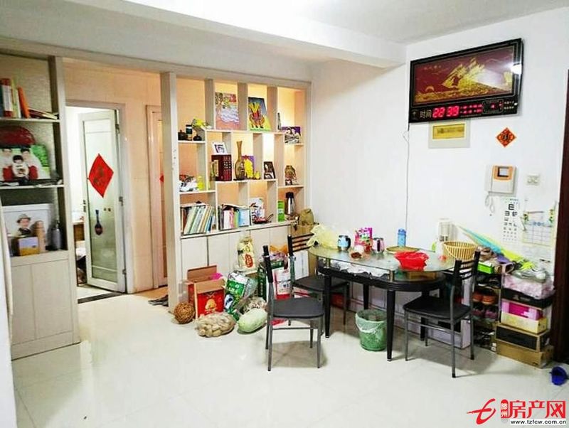 ?；ㄔ范?，2室2厅，可改3室，100平精装，送全部家具家电