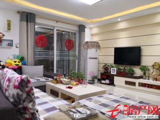 学区房嘉鸿一品精装修包更名可贷款！