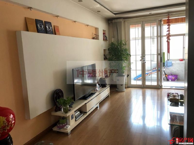 喜欢简单，不会凌乱。喜欢低调，不会张扬。金叶花园3室
