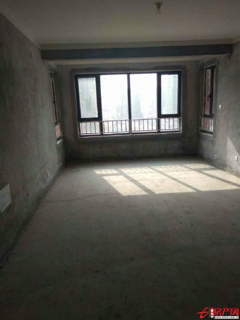 保利B2区高层145平两室一厅朝阳户型124万可贷款！??！