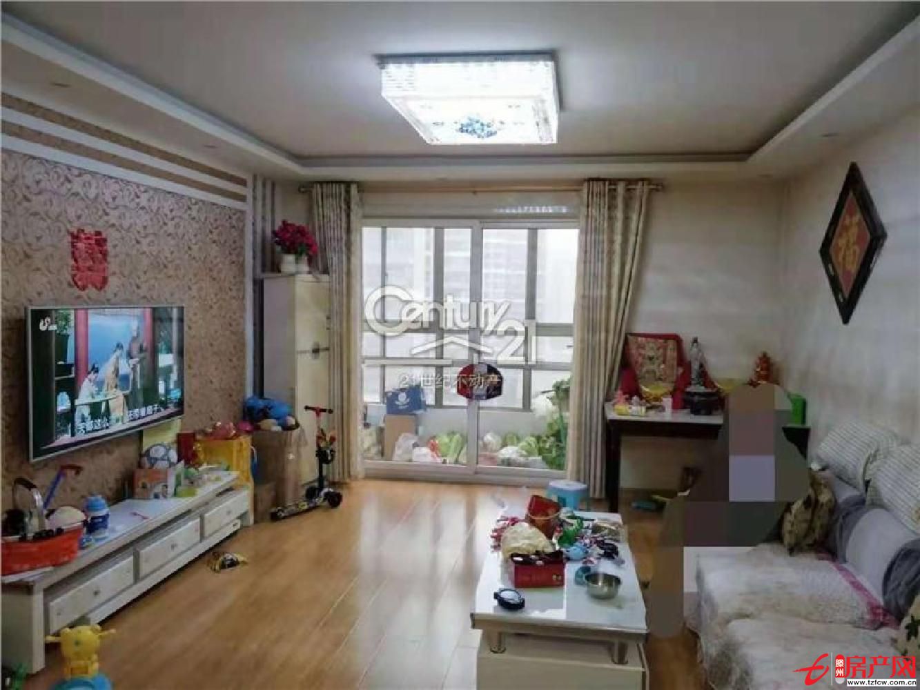 威尼斯(四区)，滕南学 区房，此房价格合适，楼层很好。