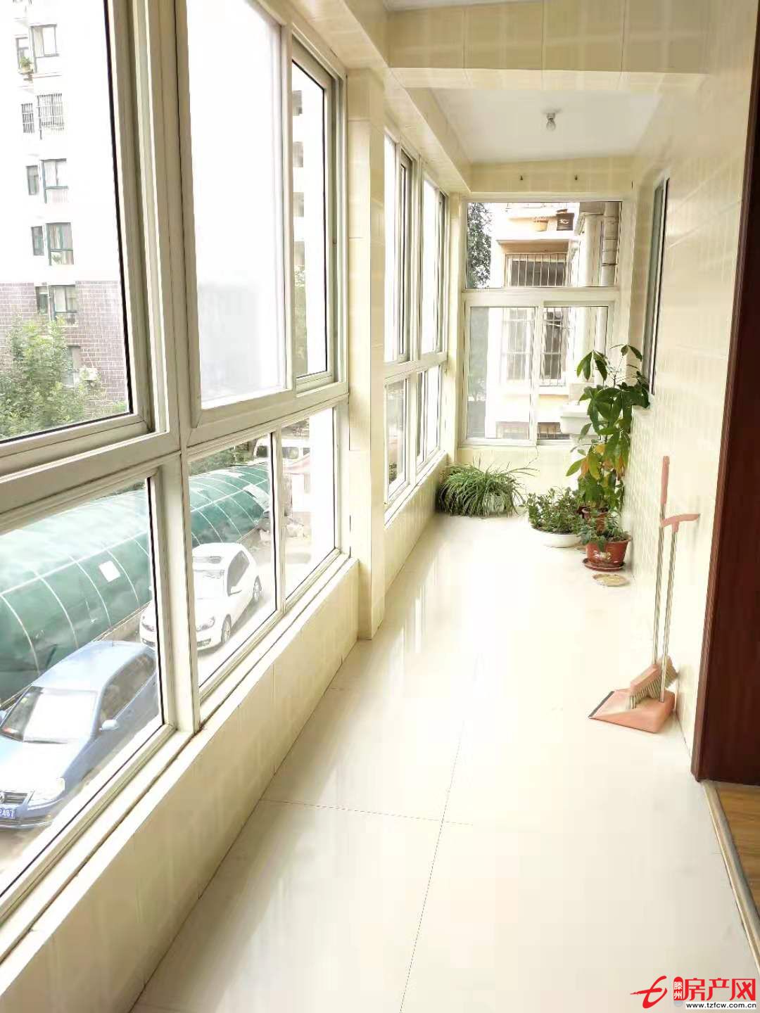 阳光丽景东区二楼四室,南北通透，随时看房，送地上大储藏室