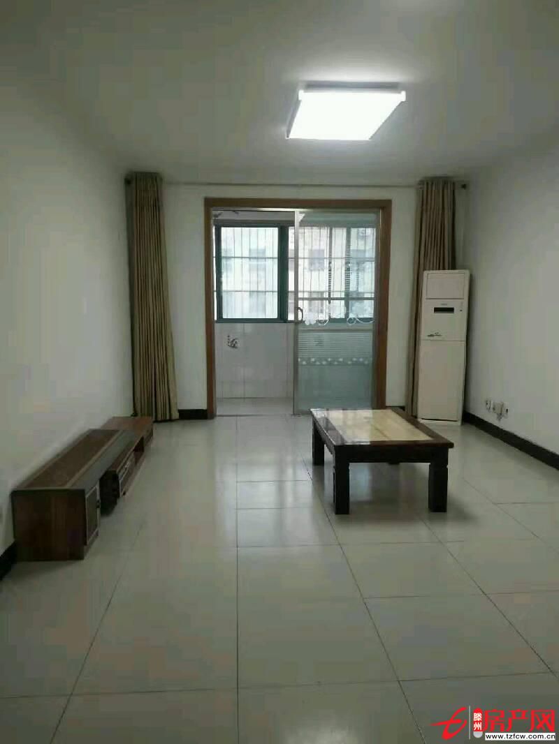 东方佳苑南北通透送全部家具，证满五年可贷款，随时看房