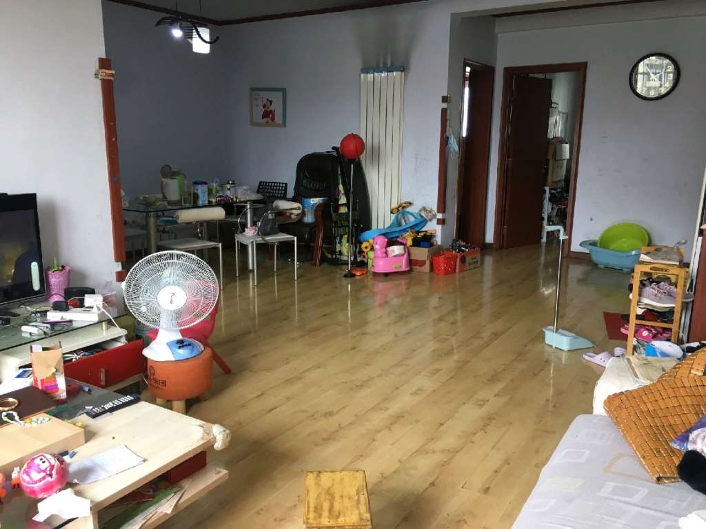 汇龙安东花园 单价9200性价比高 满5年可贷款过户费低