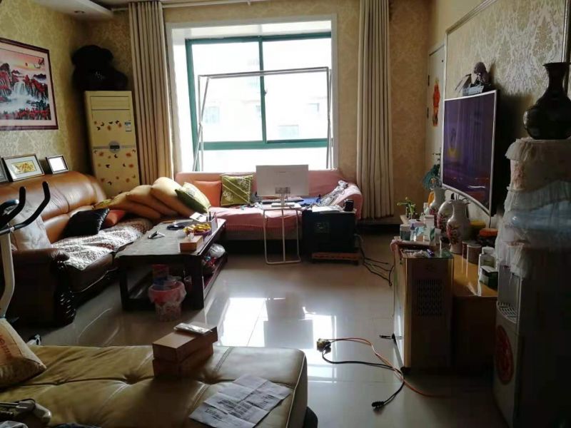 通盛上海花园精装修复式6室3厅2卫低价出售