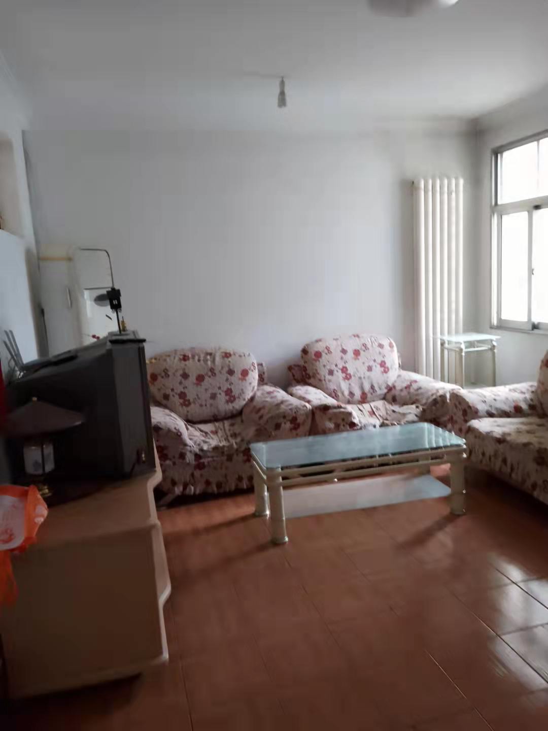 精装修！3室1厅1卫76m2，温馨舒适有钥匙，好房急租。