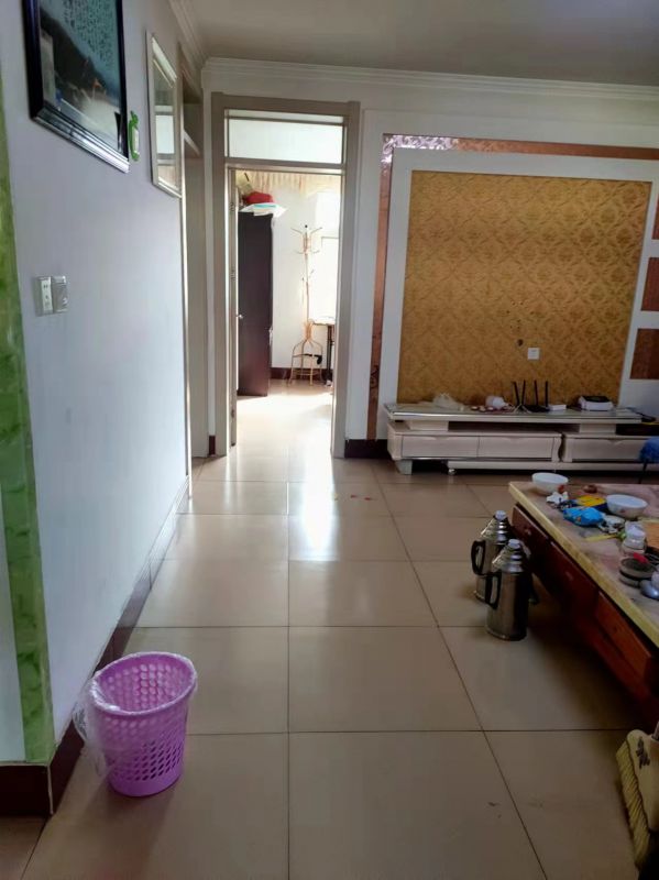 品质小区！3室1厅1卫90m2全明户型，朝向采光好，学区房。