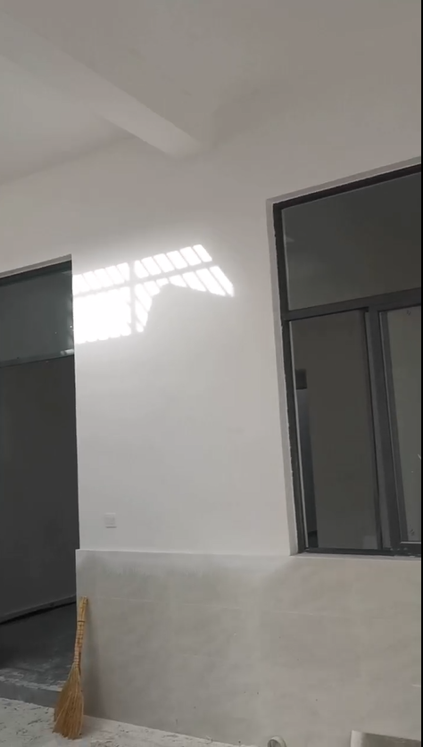精装修4室2厅2卫220m2800元/月